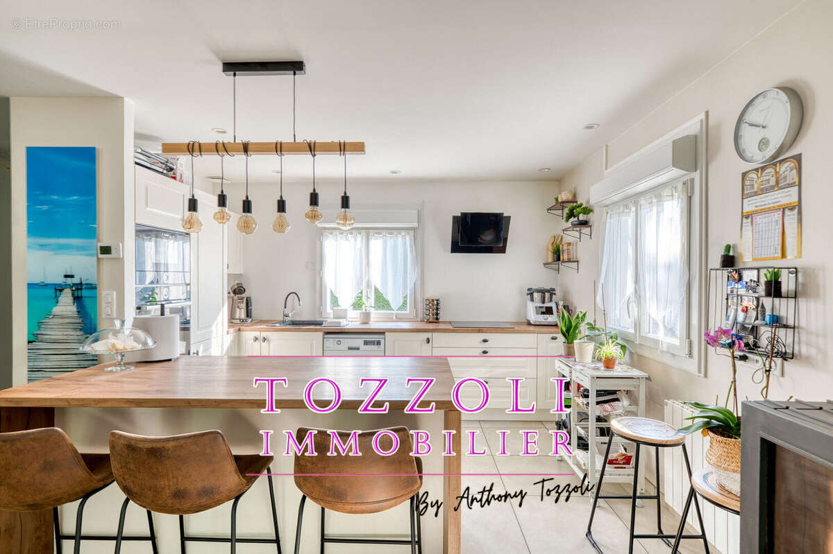 Maison à LA VERPILLIERE