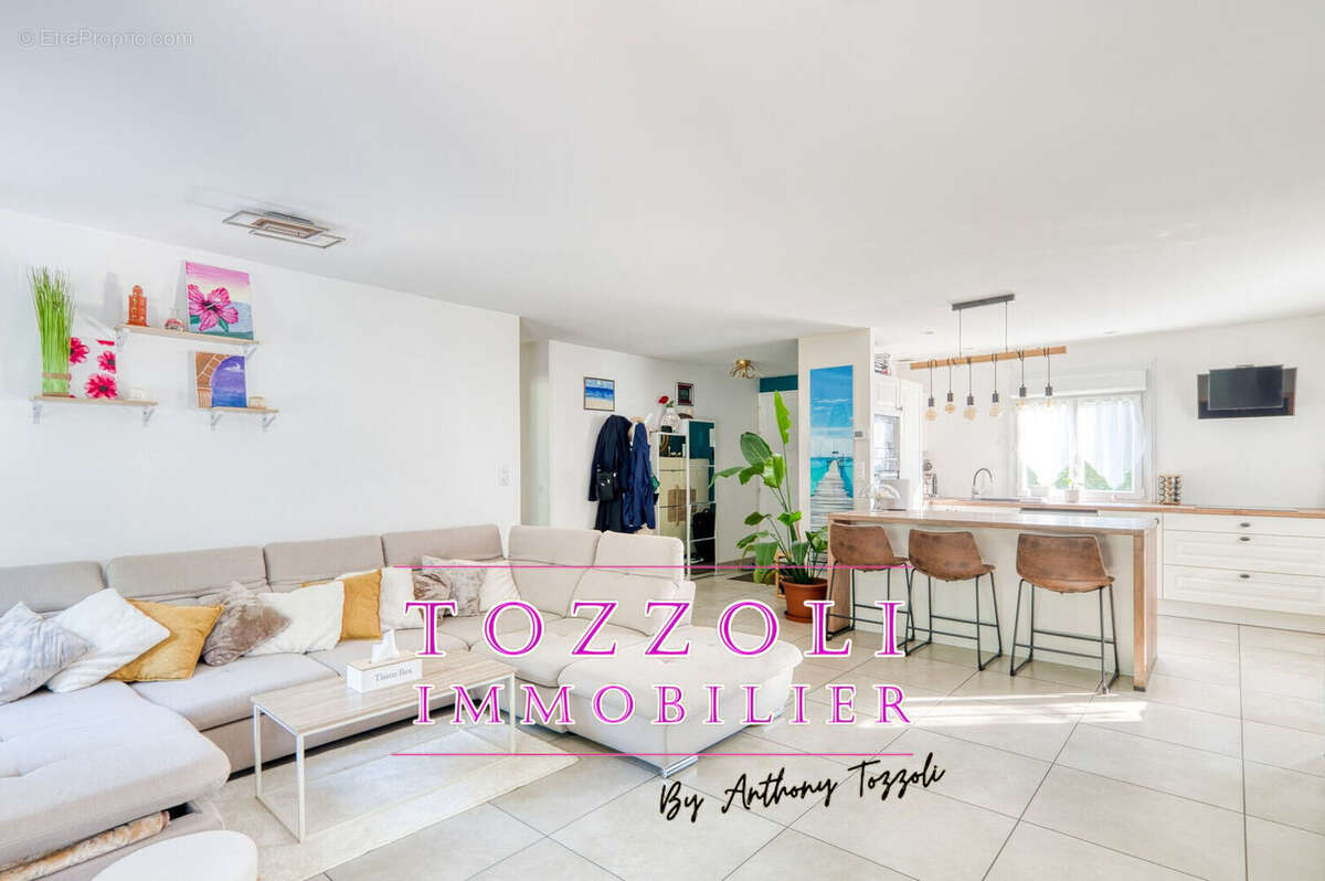 Maison à LA VERPILLIERE