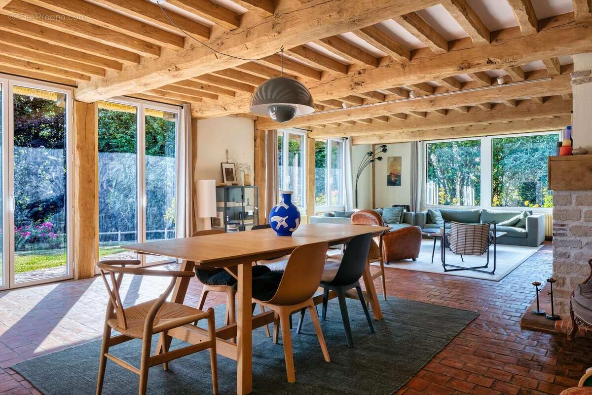 Maison à PONT-L'EVEQUE