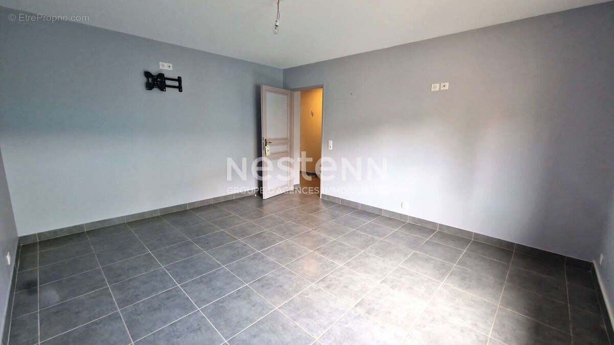 Maison à PIEGUT-PLUVIERS