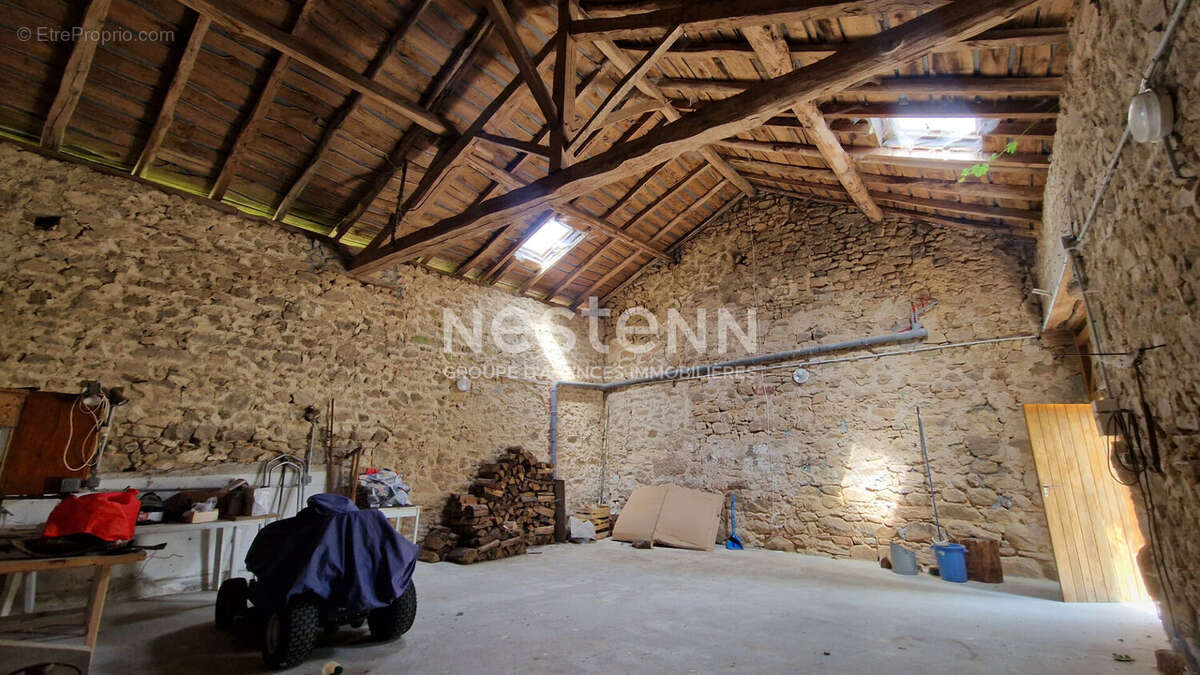 Maison à PIEGUT-PLUVIERS