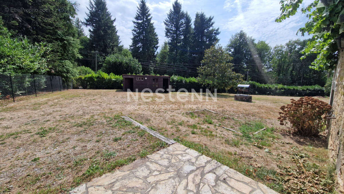 Maison à PIEGUT-PLUVIERS