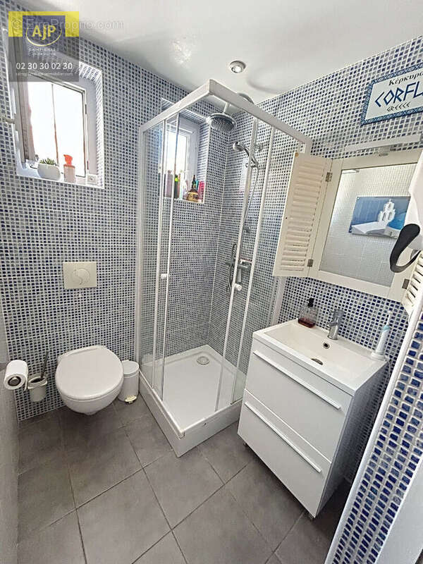 Commerce à SAINT-GILLES-CROIX-DE-VIE