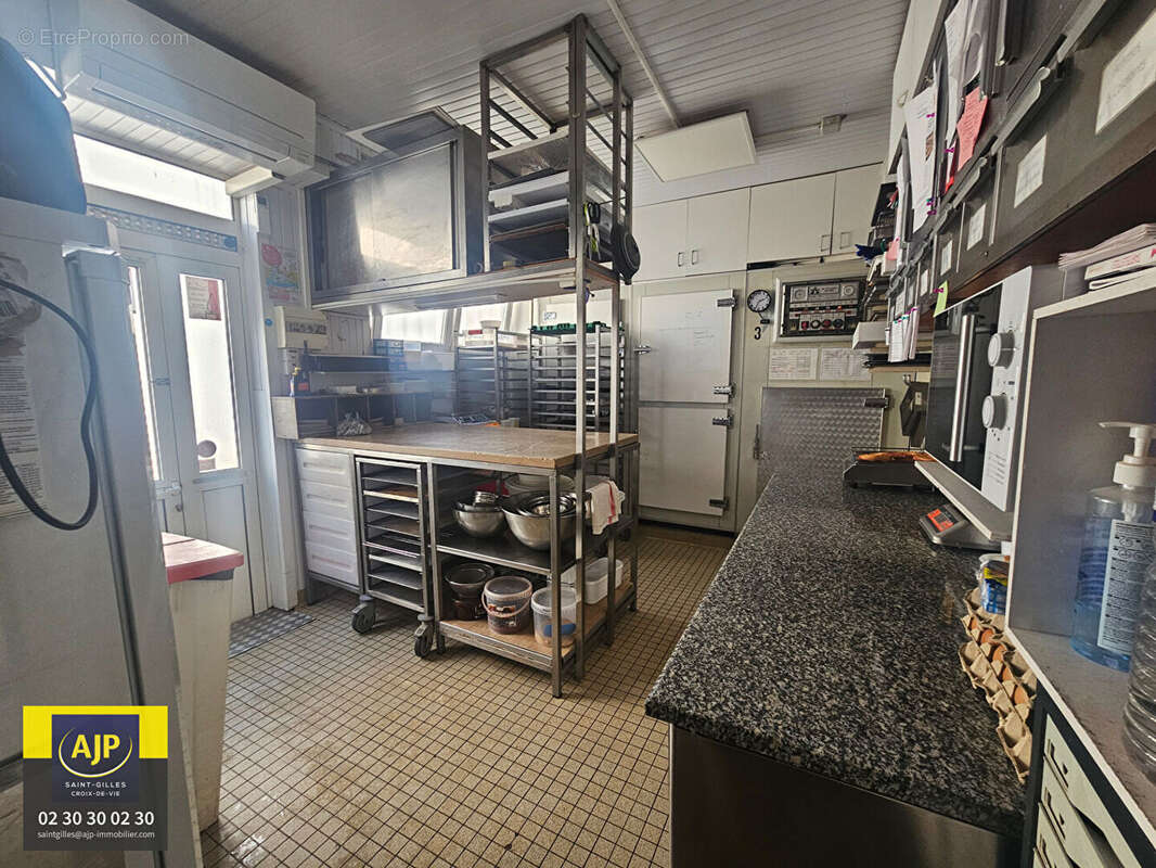 Commerce à SAINT-GILLES-CROIX-DE-VIE