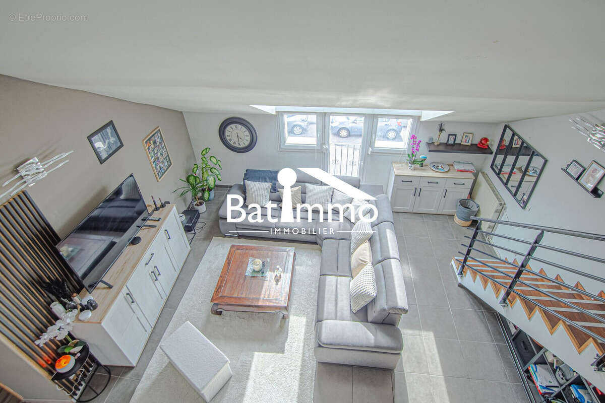 Appartement à ARS-SUR-MOSELLE