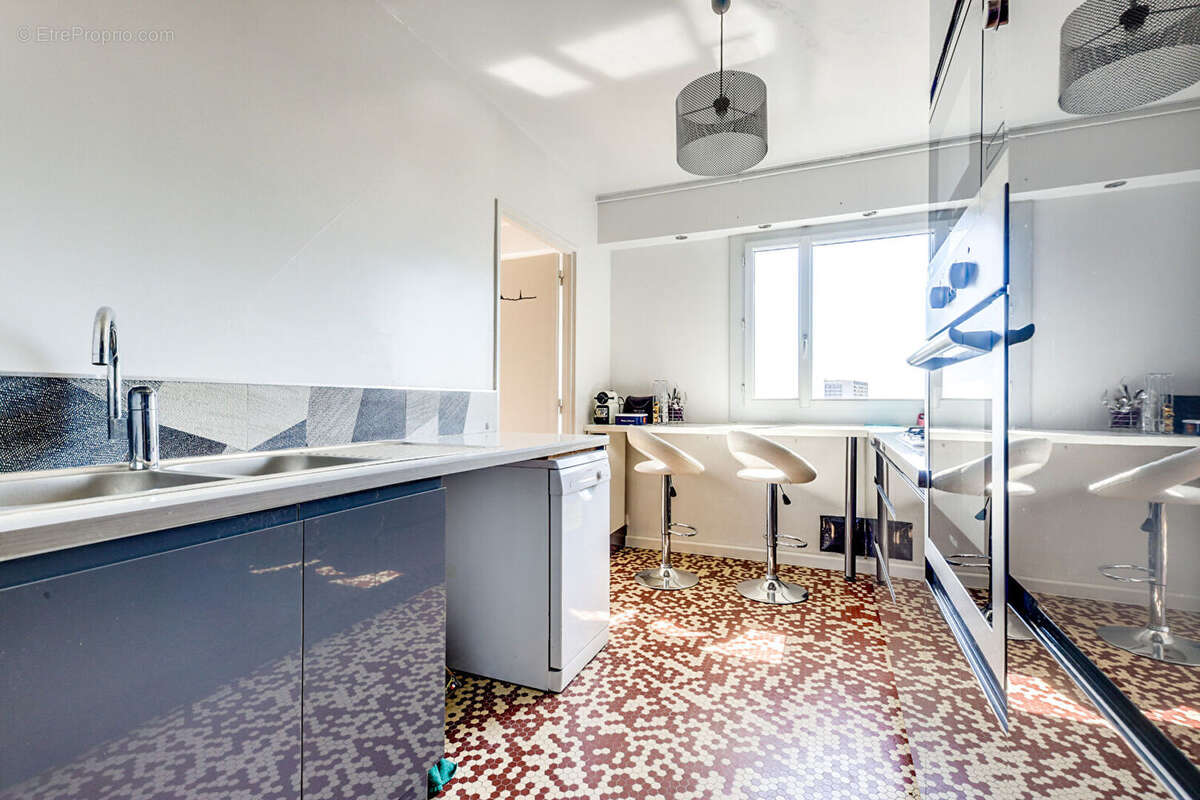 Appartement à PARIS-20E