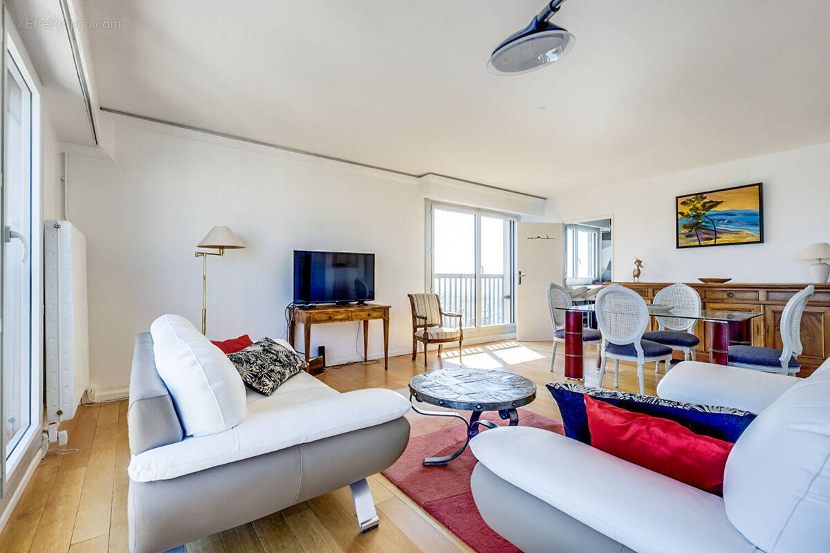 Appartement à PARIS-20E