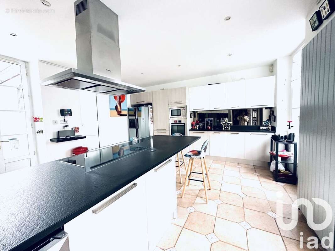 Photo 2 - Maison à CHOISY-LE-ROI