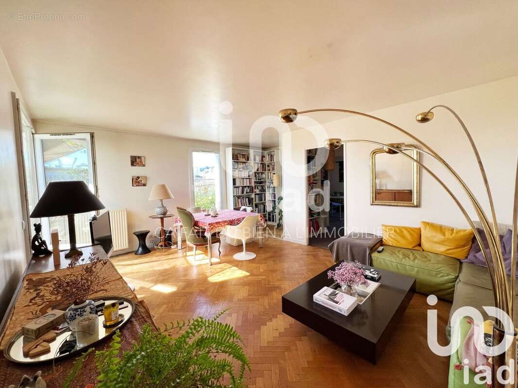 Photo 2 - Appartement à SURESNES