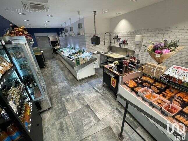 Photo 2 - Commerce à SALON-DE-PROVENCE