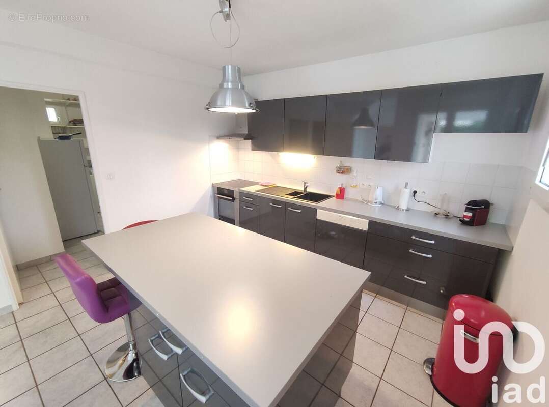 Photo 6 - Maison à LUSSAC-LES-CHATEAUX