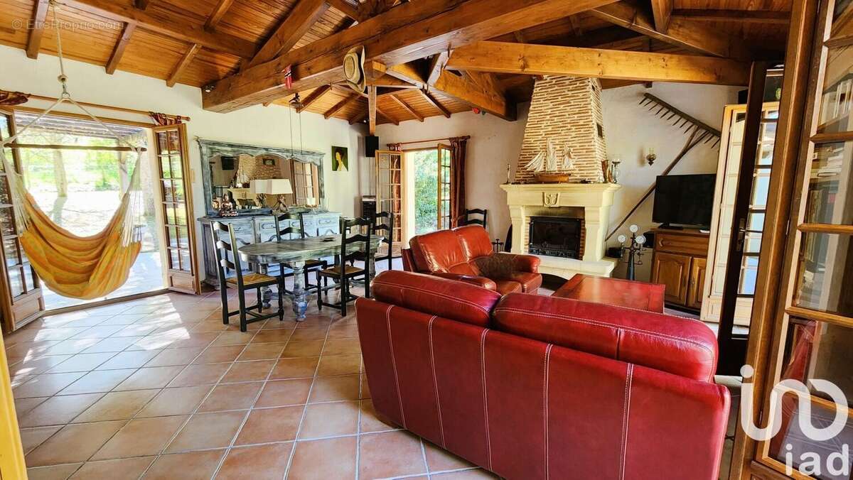 Photo 8 - Maison à COUZE-ET-SAINT-FRONT