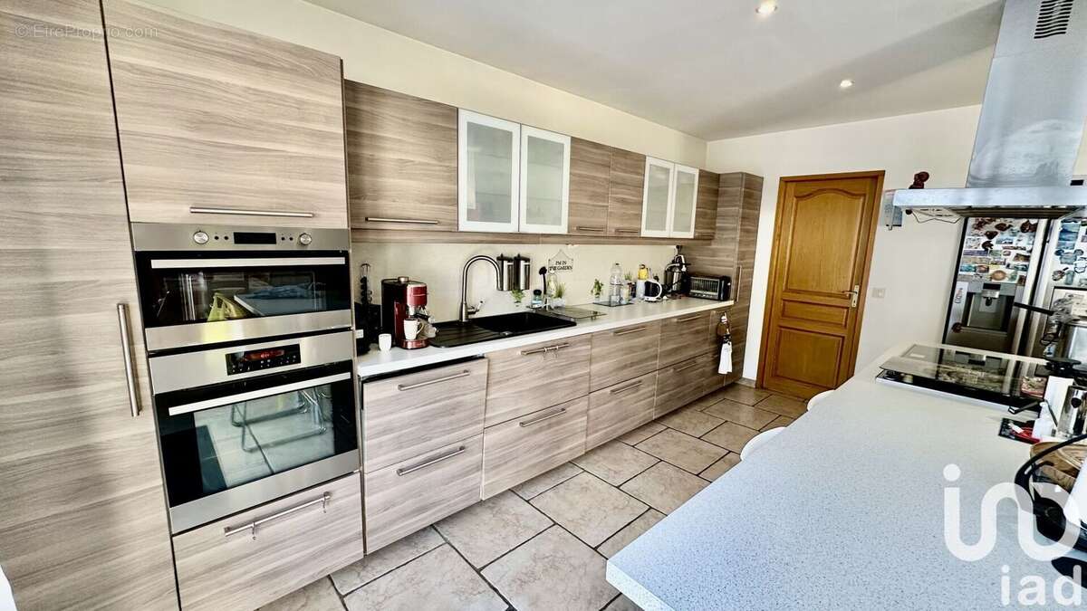 Photo 3 - Maison à LINAS