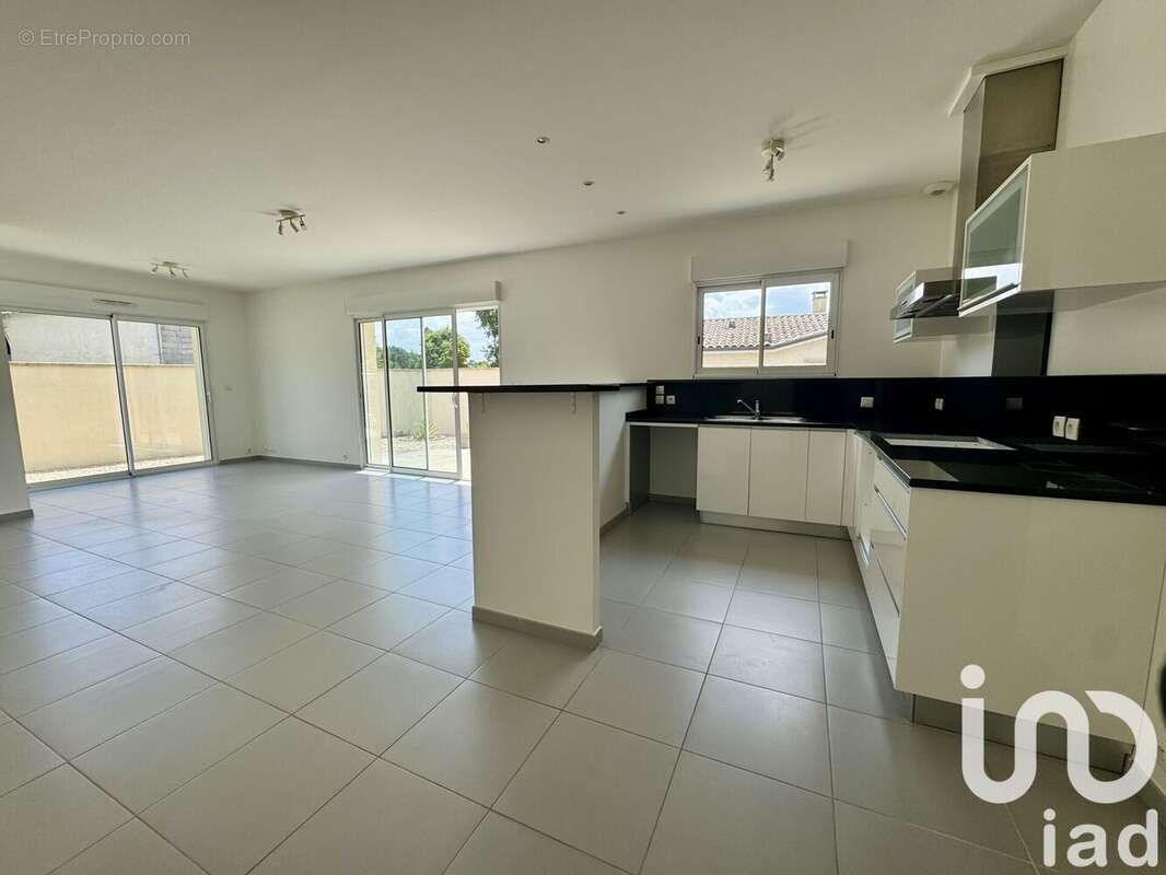 Photo 2 - Maison à LEOGNAN