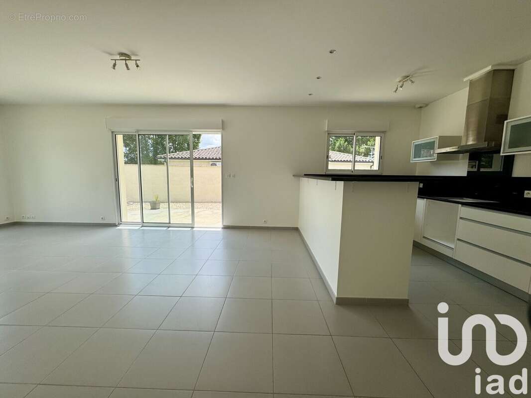 Photo 6 - Maison à LEOGNAN