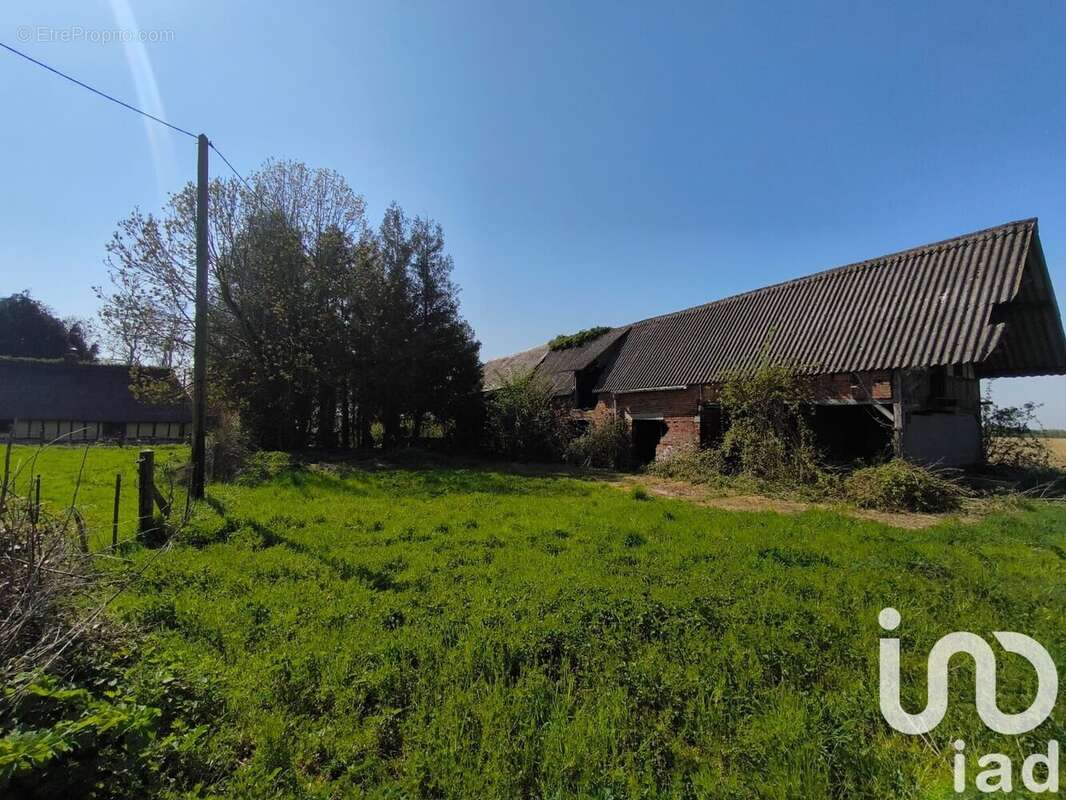 Photo 2 - Parking à TROUVILLE-LA-HAULE