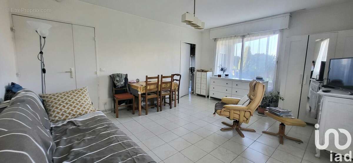 Photo 2 - Appartement à MARSEILLE-8E