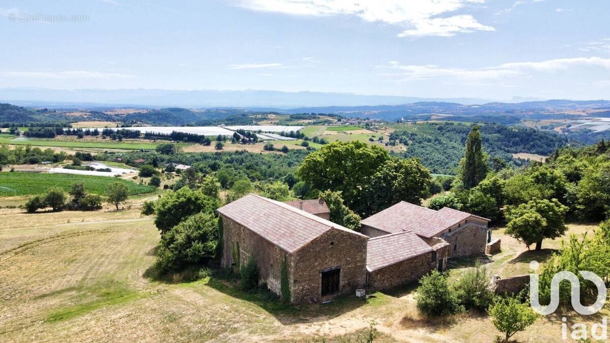 Photo 1 - Maison à SAINT-VICTOR