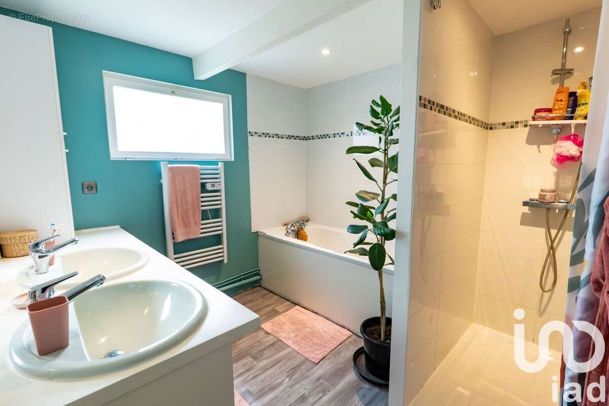 Photo 8 - Maison à ARVEYRES