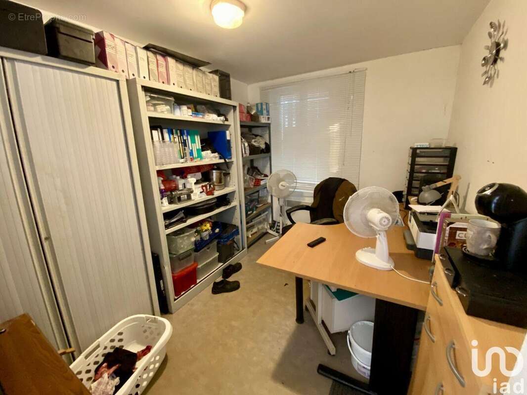 Photo 8 - Commerce à FERRIERES-EN-GATINAIS