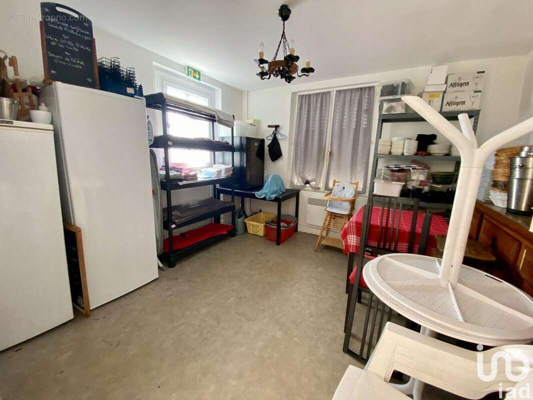 Photo 9 - Commerce à FERRIERES-EN-GATINAIS