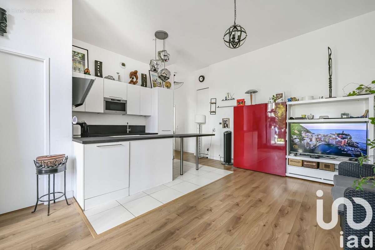 Photo 3 - Appartement à ASNIERES-SUR-SEINE