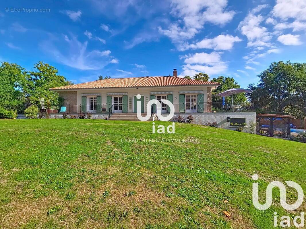 Photo 1 - Maison à CHABANAIS