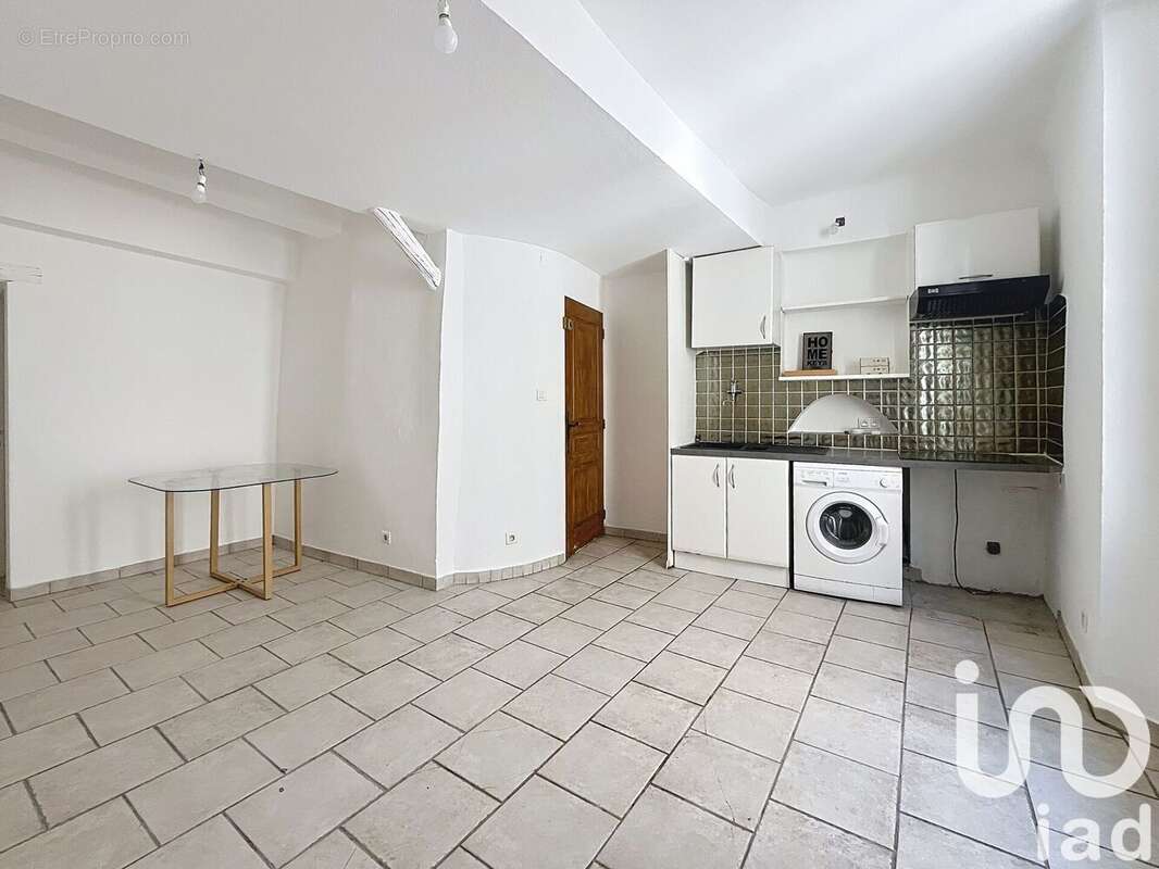 Photo 2 - Appartement à CEYRESTE