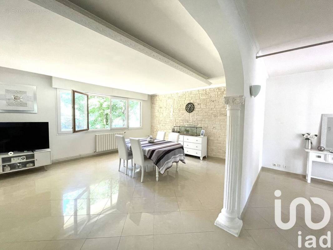 Photo 1 - Appartement à ETIOLLES