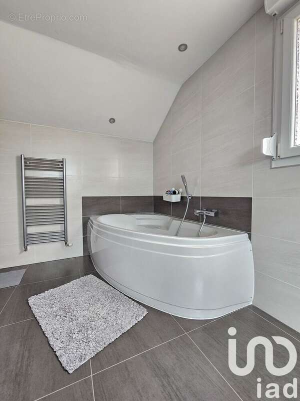 Photo 8 - Maison à HAUCOURT-MOULAINE