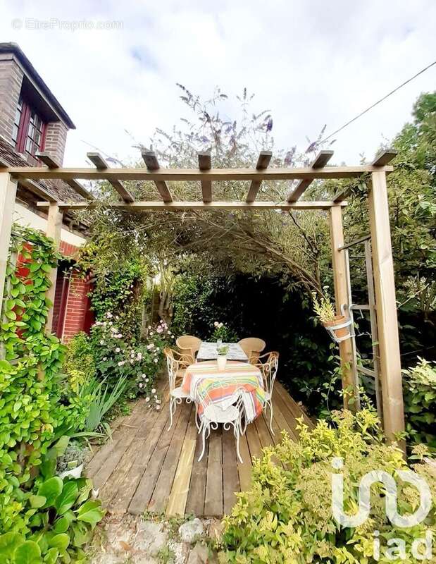 Photo 2 - Maison à THORIGNY-SUR-OREUSE