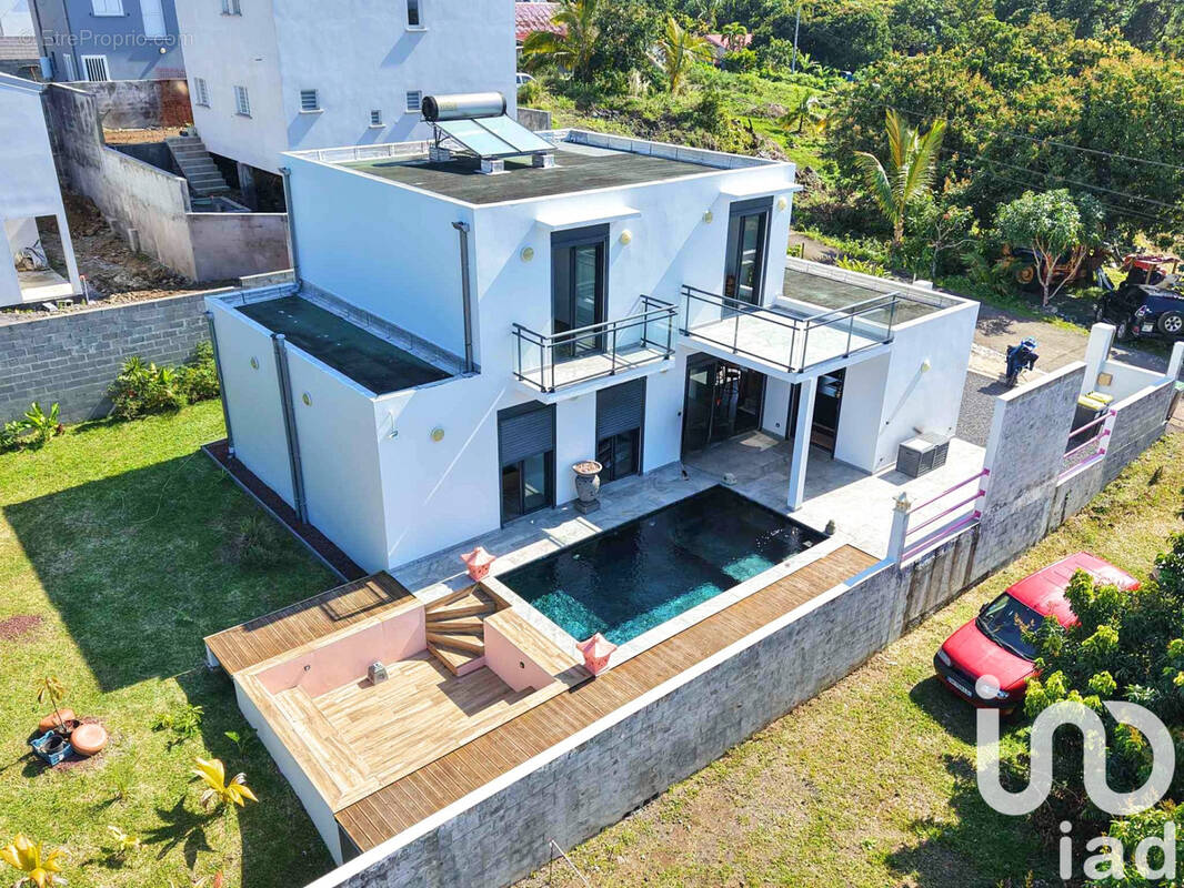 Photo 1 - Maison à SAINTE-ROSE