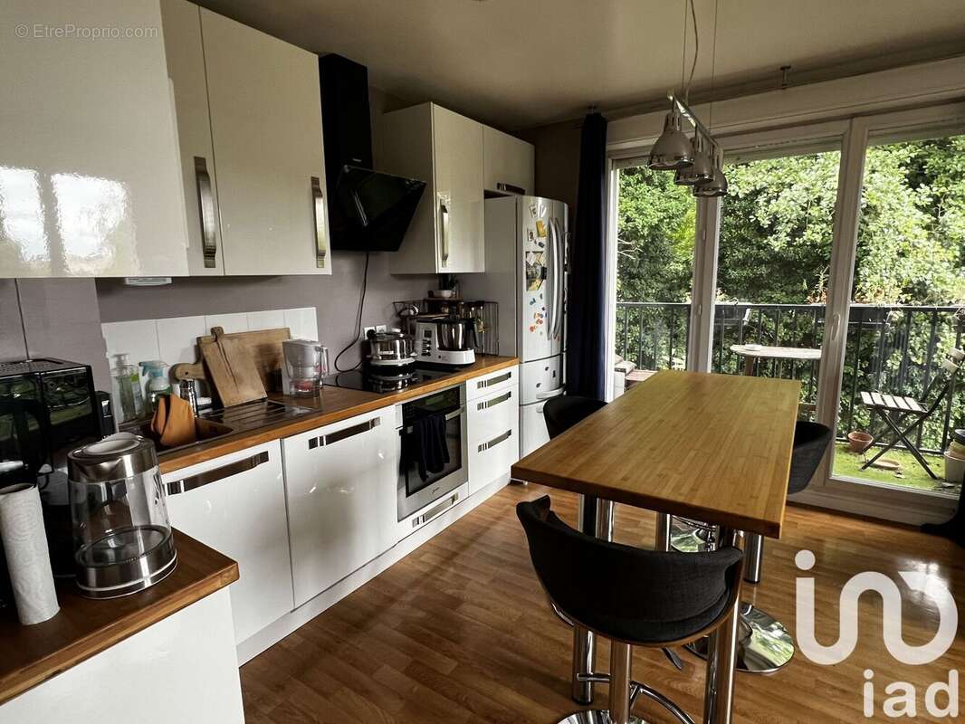 Photo 2 - Appartement à CORBEIL-ESSONNES