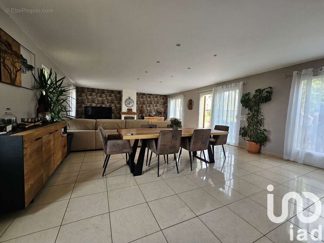 Photo 3 - Maison à MORET-SUR-LOING