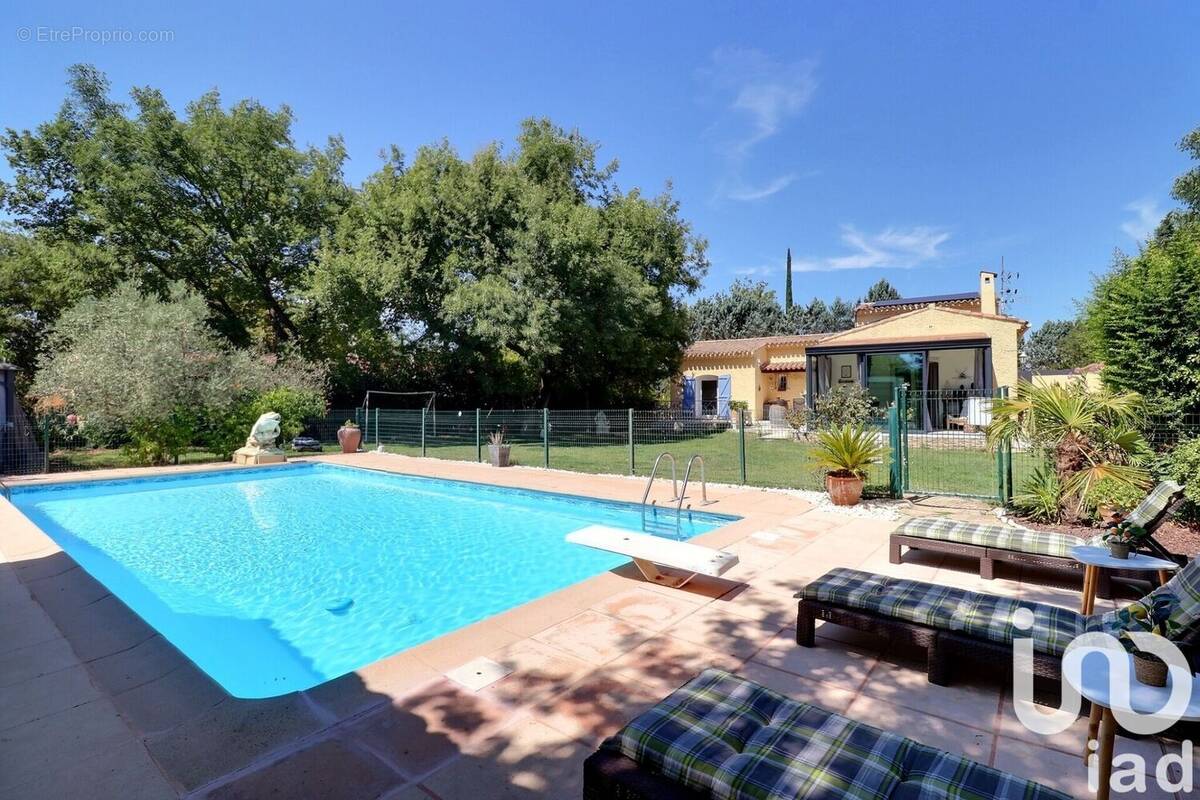 Photo 1 - Maison à SAINT-MAXIMIN-LA-SAINTE-BAUME