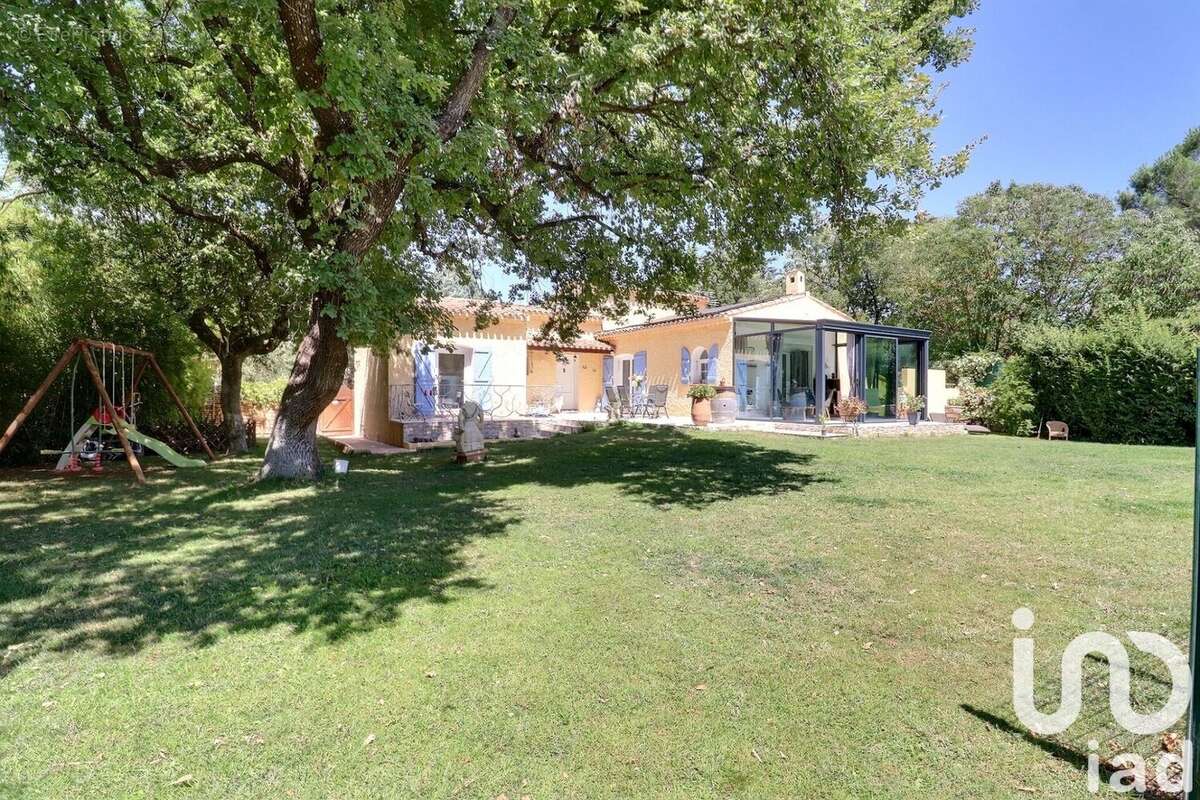 Photo 3 - Maison à SAINT-MAXIMIN-LA-SAINTE-BAUME