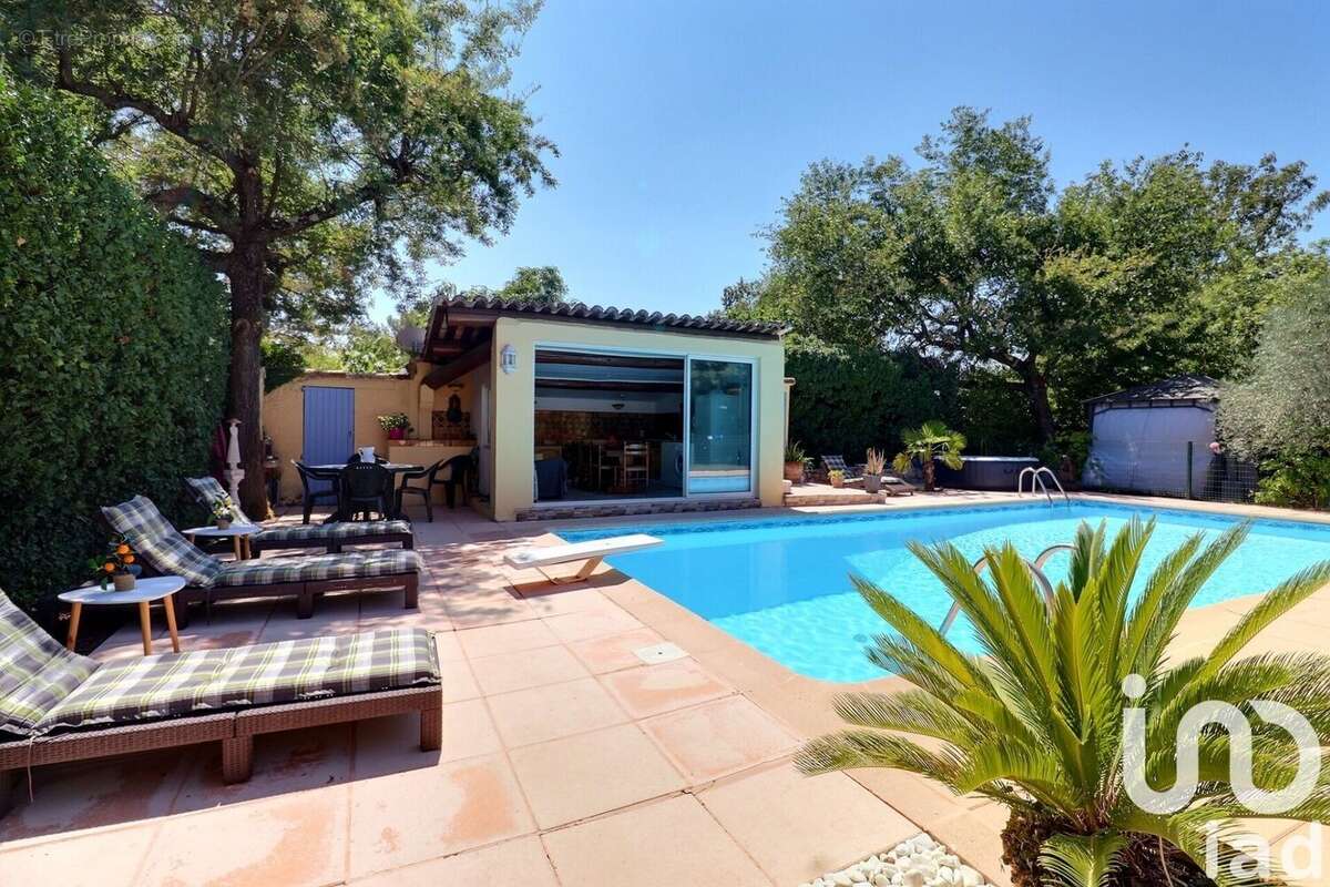 Photo 4 - Maison à SAINT-MAXIMIN-LA-SAINTE-BAUME