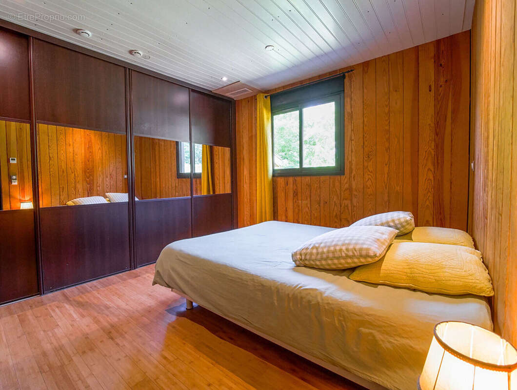 Maison à EUGENIE-LES-BAINS