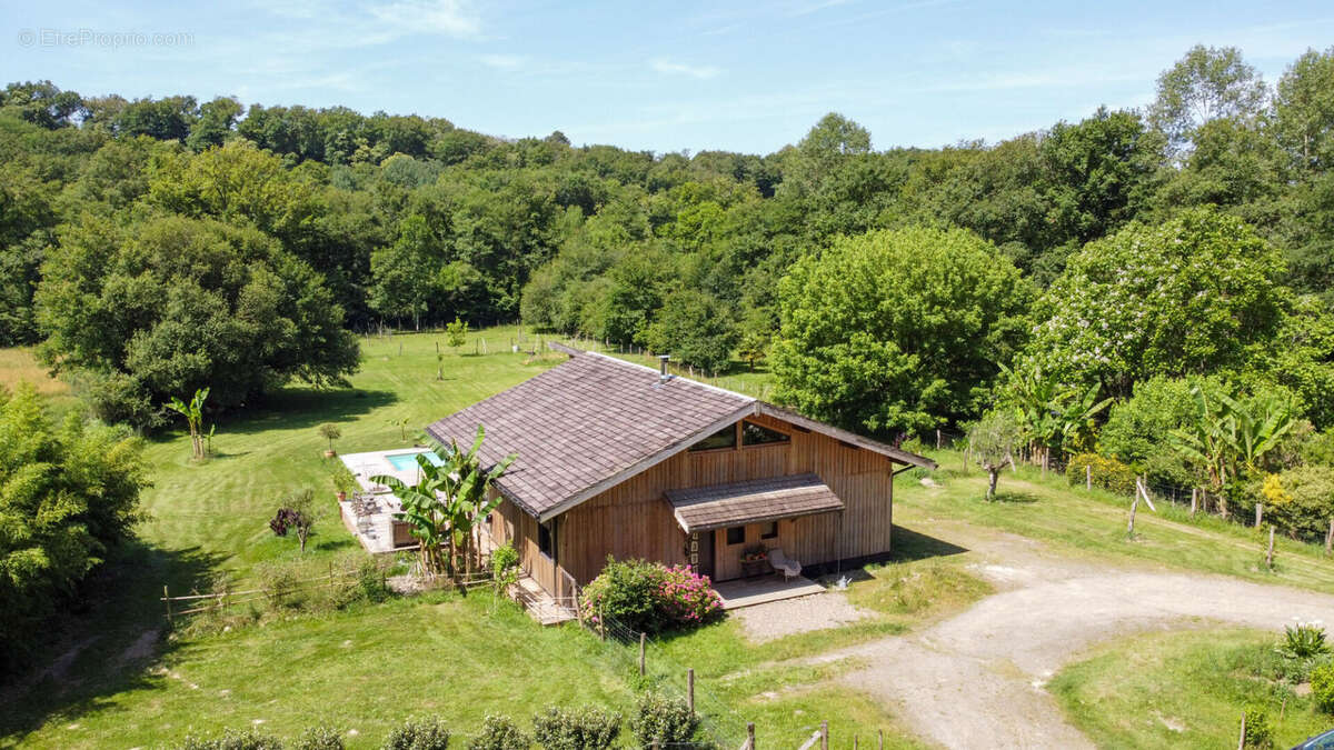 Maison à EUGENIE-LES-BAINS