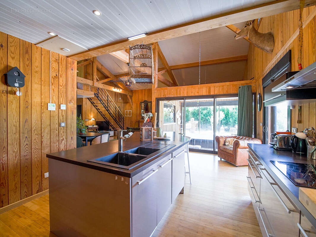 Maison à EUGENIE-LES-BAINS