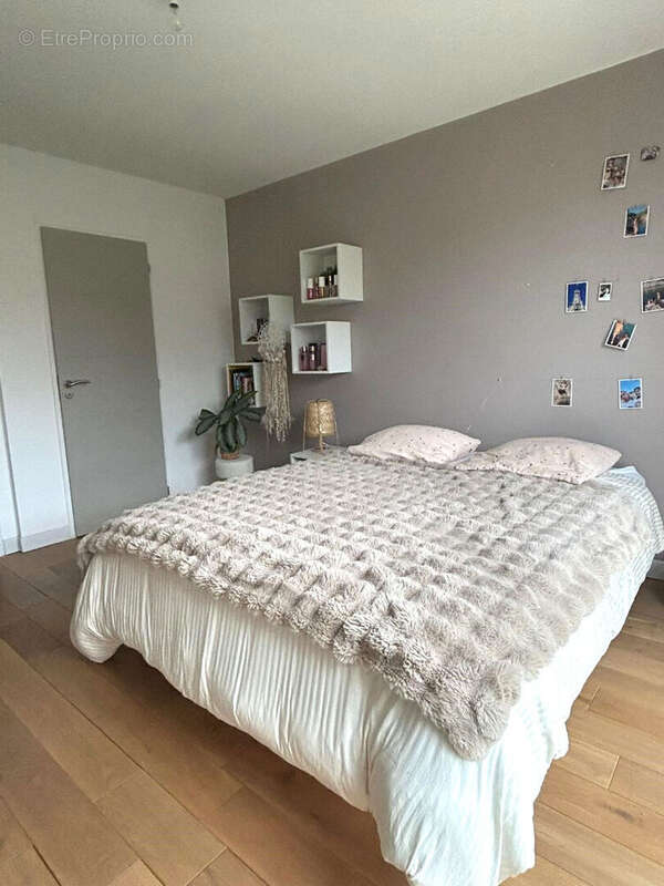 Maison à CRESPIERES