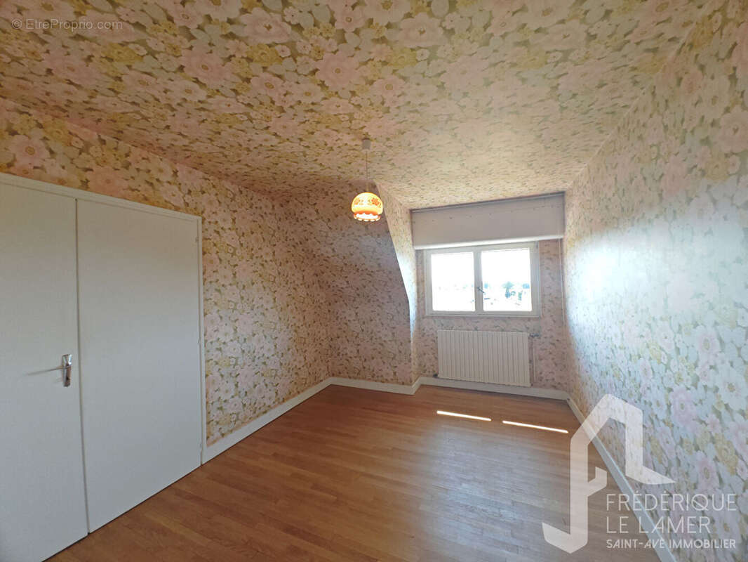 Maison à SAINT-AVE