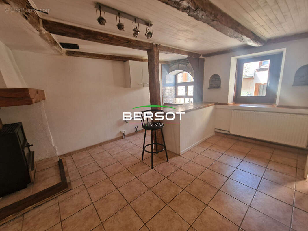 Maison à BAUME-LES-DAMES