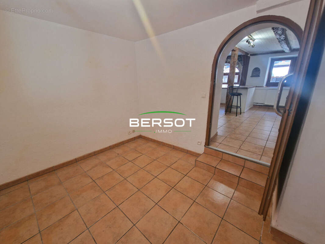 Maison à BAUME-LES-DAMES