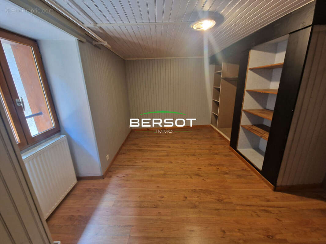 Maison à BAUME-LES-DAMES