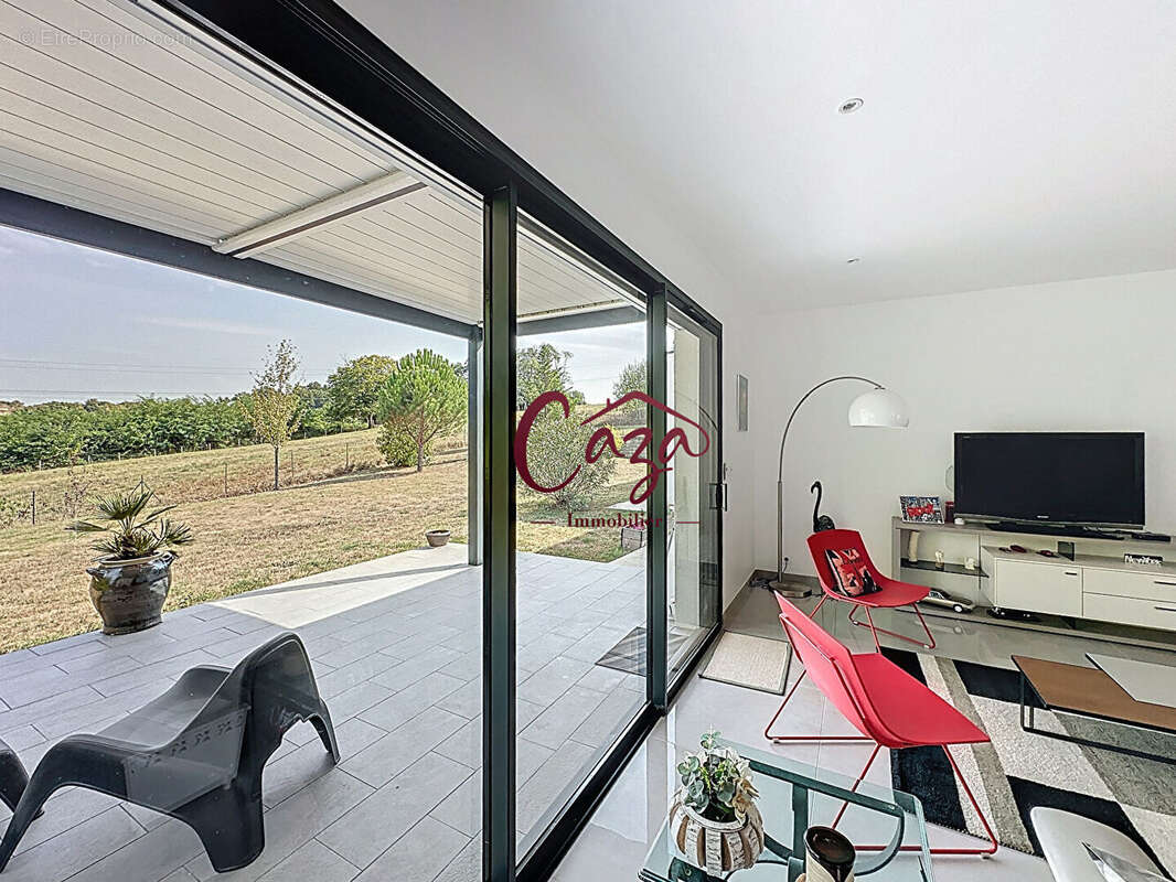 Maison à CAMBLANES-ET-MEYNAC