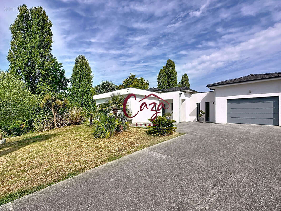 Maison à CAMBLANES-ET-MEYNAC