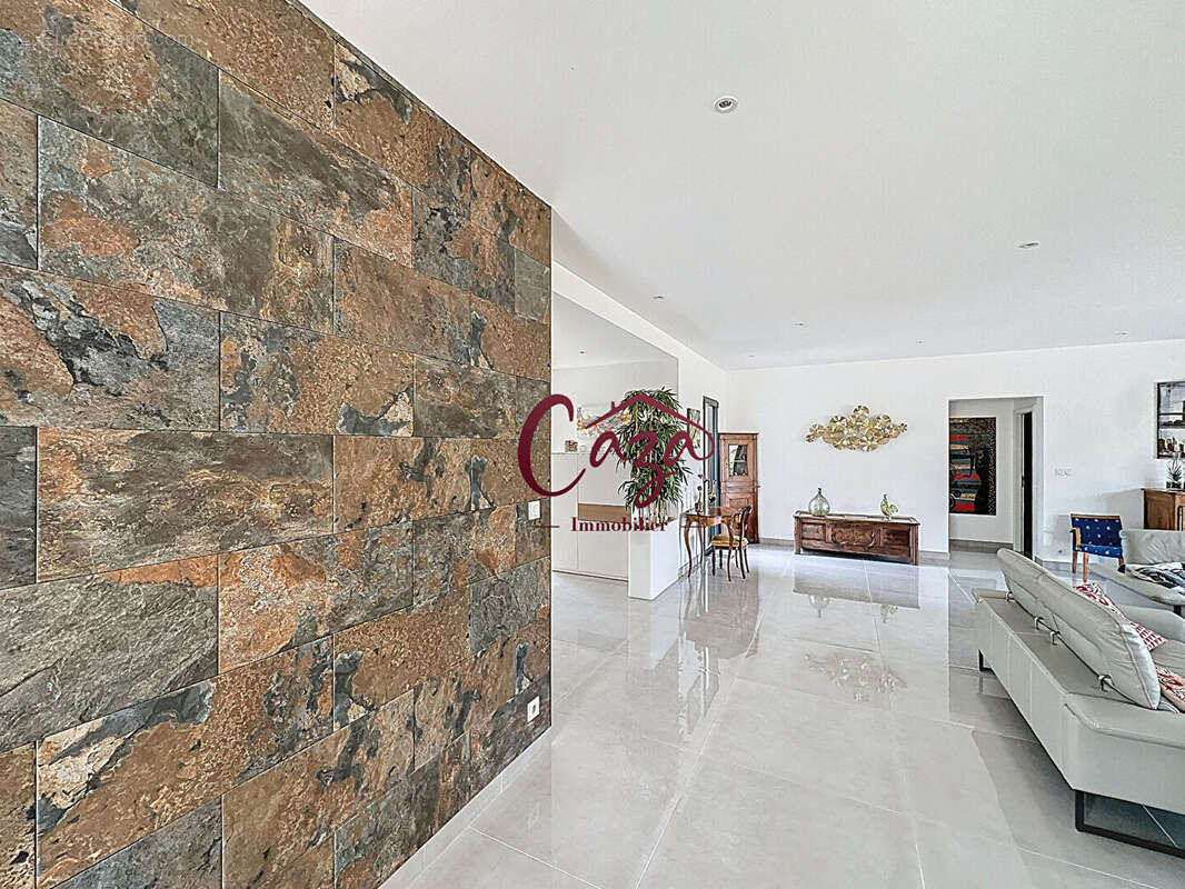 Maison à CAMBLANES-ET-MEYNAC