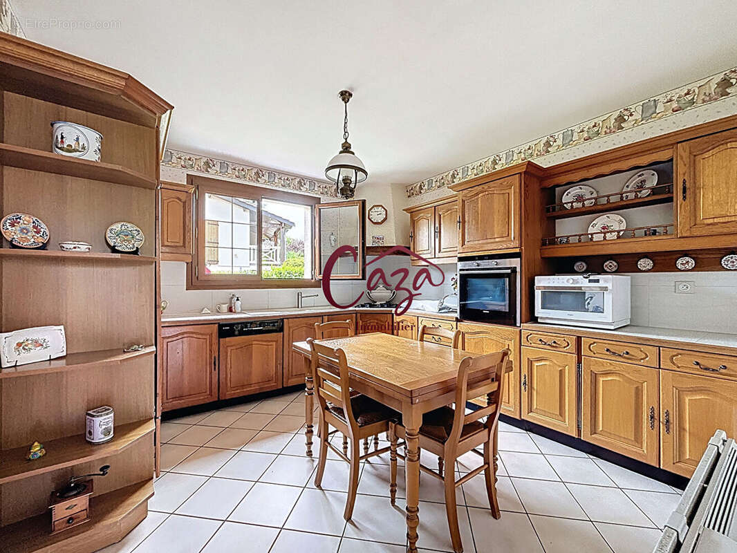 Maison à ARTIGUES-PRES-BORDEAUX