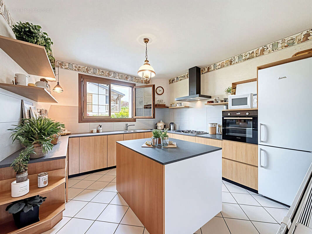 Maison à ARTIGUES-PRES-BORDEAUX